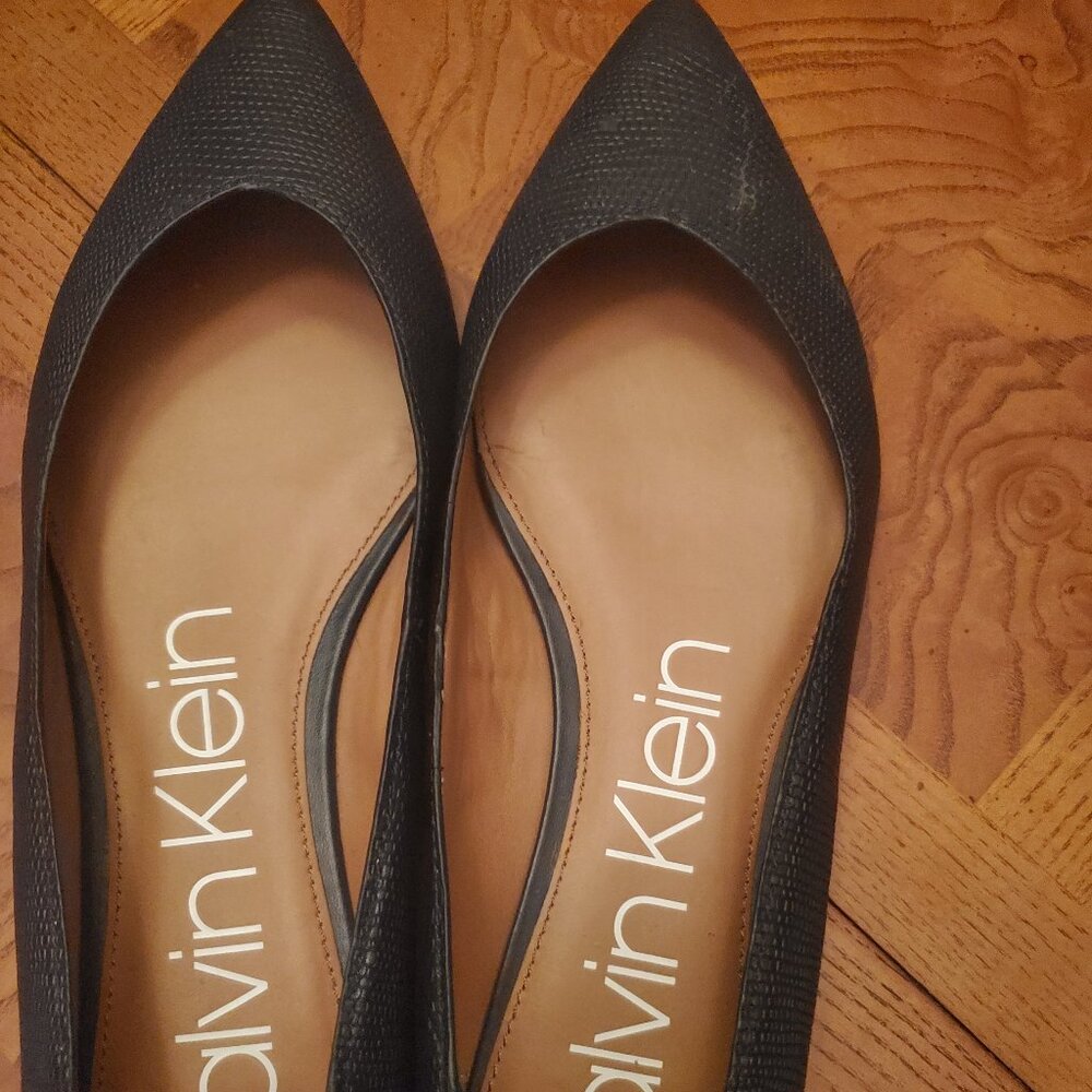 Calvin Klein blue flats 9 1/2